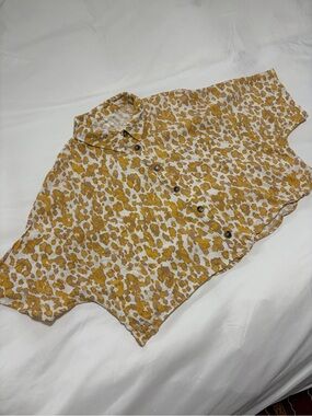sadie and sage cropped button up leopard shirt